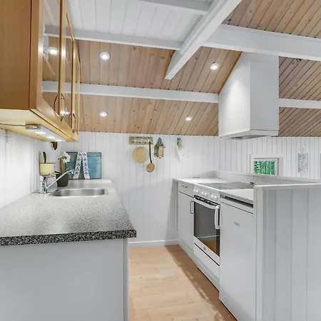 3 Bedroom Stunning In *